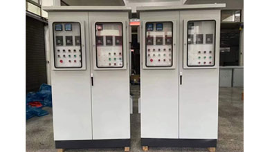 浙江威柜電氣有限公司是一家集研發(fā)、生產(chǎn)、銷售為一體的生產(chǎn)制造企業(yè),產(chǎn)品主要涉及框架型材控制柜,仿威圖控制箱,操作臺,仿威圖柜,仿威圖機(jī)柜,不銹鋼機(jī)柜等中高端鈑金產(chǎn)品。威柜電氣出品必出精品，這不又一批仿威圖柜發(fā)走！